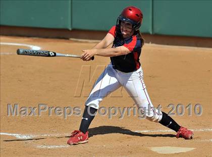 Thumbnail 1 in La Salle vs. Marymount (CIF SS D6 Final) photogallery.