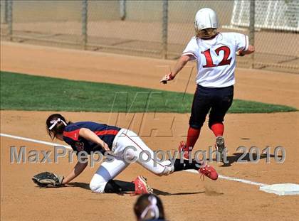 Thumbnail 1 in La Salle vs. Marymount (CIF SS D6 Final) photogallery.