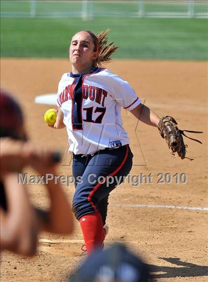 Thumbnail 3 in La Salle vs. Marymount (CIF SS D6 Final) photogallery.