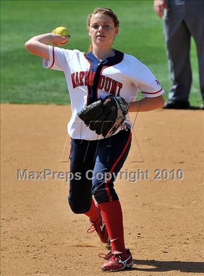 Thumbnail 1 in La Salle vs. Marymount (CIF SS D6 Final) photogallery.