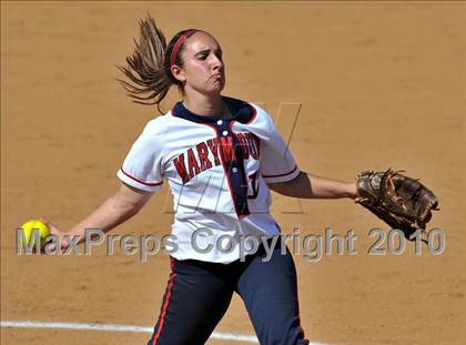 Thumbnail 2 in La Salle vs. Marymount (CIF SS D6 Final) photogallery.