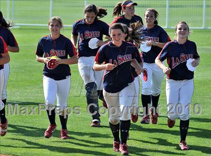 Thumbnail 2 in La Salle vs. Marymount (CIF SS D6 Final) photogallery.