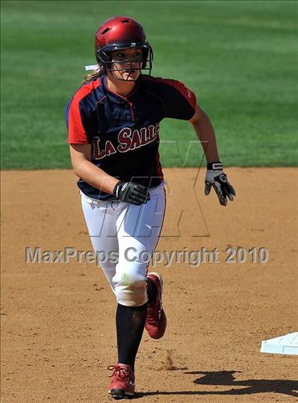 Thumbnail 2 in La Salle vs. Marymount (CIF SS D6 Final) photogallery.