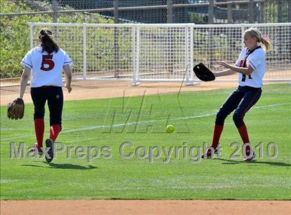 Thumbnail 3 in La Salle vs. Marymount (CIF SS D6 Final) photogallery.