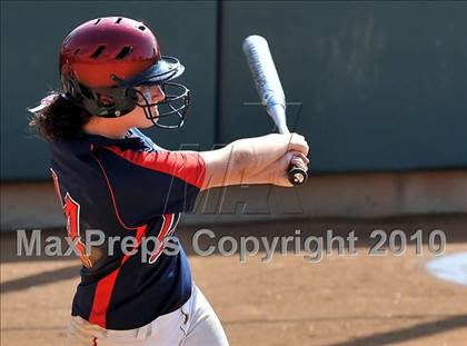 Thumbnail 2 in La Salle vs. Marymount (CIF SS D6 Final) photogallery.