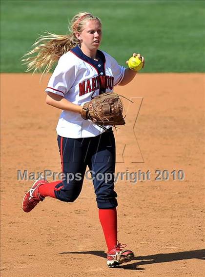 Thumbnail 1 in La Salle vs. Marymount (CIF SS D6 Final) photogallery.