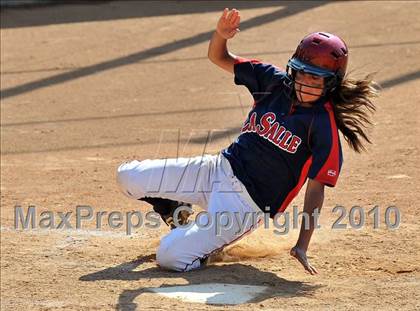 Thumbnail 2 in La Salle vs. Marymount (CIF SS D6 Final) photogallery.