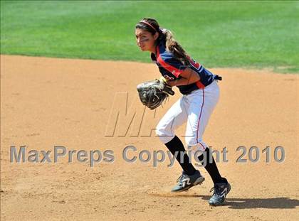 Thumbnail 1 in La Salle vs. Marymount (CIF SS D6 Final) photogallery.