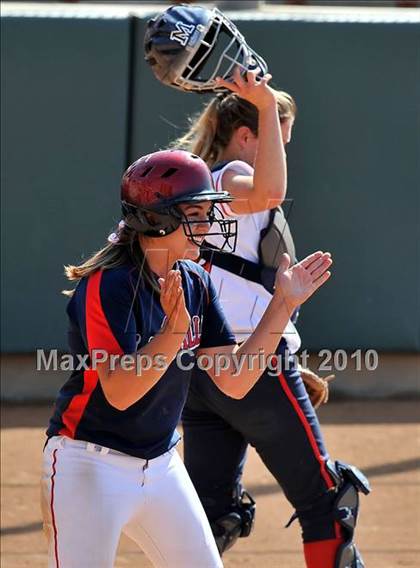 Thumbnail 3 in La Salle vs. Marymount (CIF SS D6 Final) photogallery.