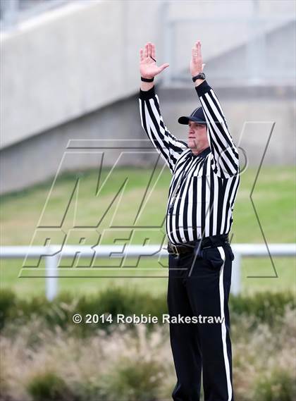 Thumbnail 2 in Garland vs. Belton (UIL 6A Division 1 Region 2 Bi-District) photogallery.