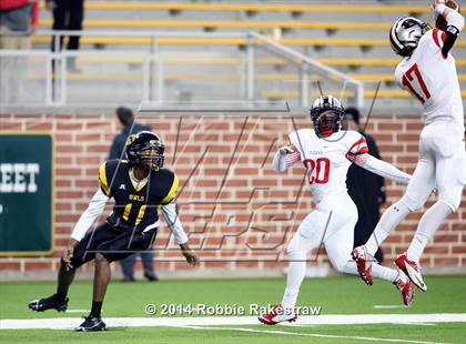 Thumbnail 1 in Garland vs. Belton (UIL 6A Division 1 Region 2 Bi-District) photogallery.