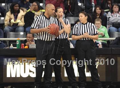 Thumbnail 1 in Woodbridge vs. Mater Dei (CIF SS D2A Final) photogallery.