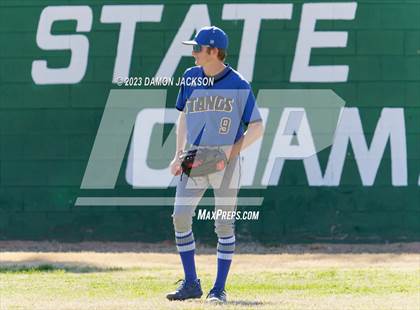 Thumbnail 3 in Needles @ Virgin Valley photogallery.