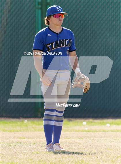 Thumbnail 1 in Needles @ Virgin Valley photogallery.