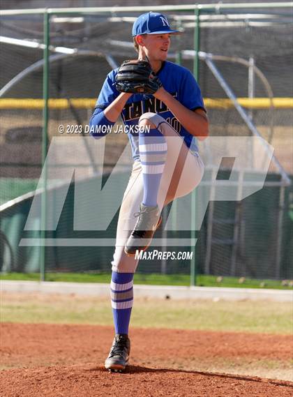 Thumbnail 3 in Needles @ Virgin Valley photogallery.