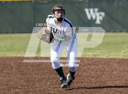 Thumbnail 1 in Central Islip vs William Floyd photogallery.