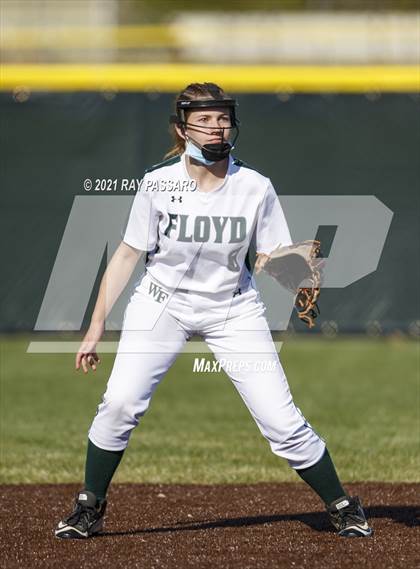 Thumbnail 3 in Central Islip vs William Floyd photogallery.