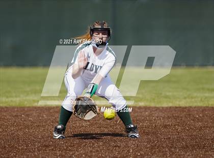 Thumbnail 1 in Central Islip vs William Floyd photogallery.