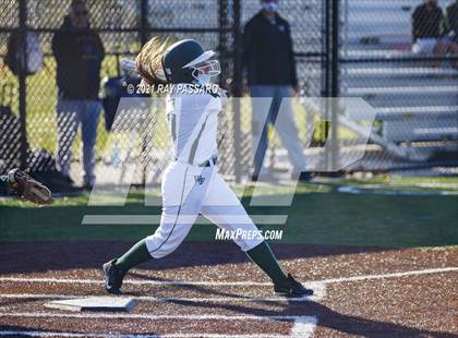 Thumbnail 3 in Central Islip vs William Floyd photogallery.