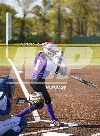 Thumbnail 3 in Central Islip vs William Floyd photogallery.