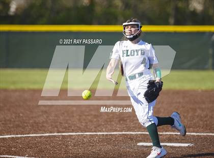 Thumbnail 2 in Central Islip vs William Floyd photogallery.