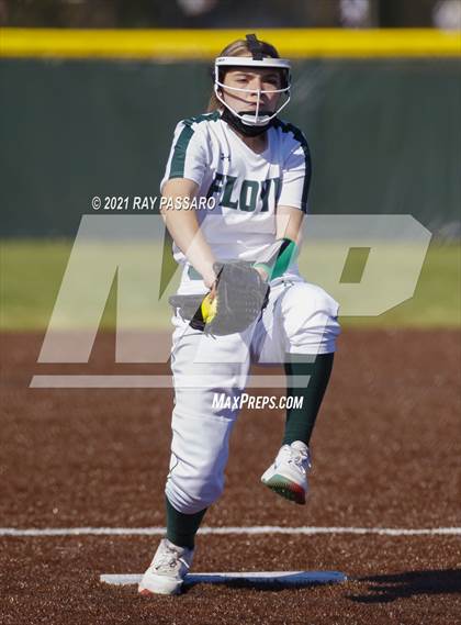 Thumbnail 1 in Central Islip vs William Floyd photogallery.