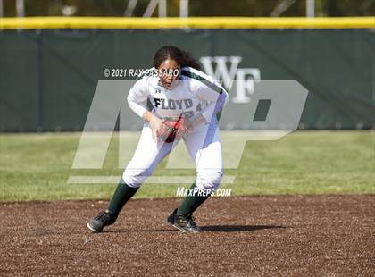 Thumbnail 3 in Central Islip vs William Floyd photogallery.
