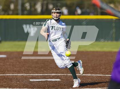 Thumbnail 2 in Central Islip vs William Floyd photogallery.