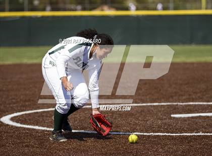 Thumbnail 3 in Central Islip vs William Floyd photogallery.