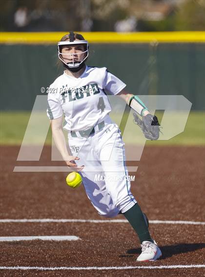 Thumbnail 3 in Central Islip vs William Floyd photogallery.