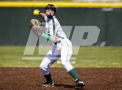 Thumbnail 1 in Central Islip vs William Floyd photogallery.