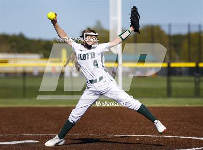 Thumbnail 3 in Central Islip vs William Floyd photogallery.