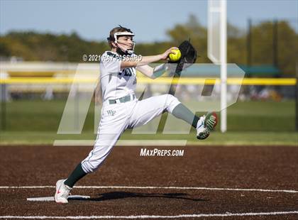 Thumbnail 2 in Central Islip vs William Floyd photogallery.