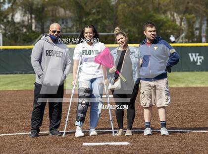 Thumbnail 1 in Central Islip vs William Floyd photogallery.