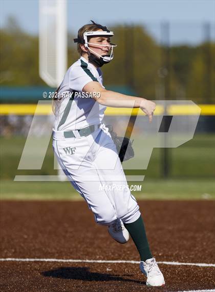 Thumbnail 3 in Central Islip vs William Floyd photogallery.
