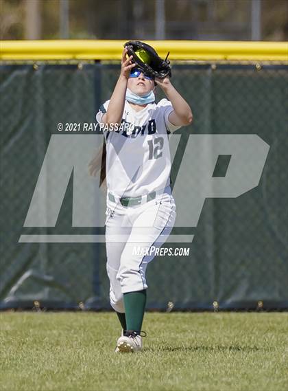 Thumbnail 1 in Central Islip vs William Floyd photogallery.