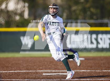 Thumbnail 3 in Central Islip vs William Floyd photogallery.