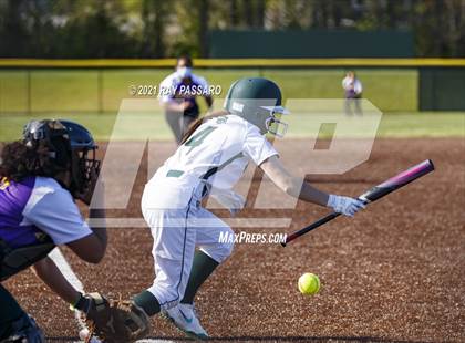 Thumbnail 3 in Central Islip vs William Floyd photogallery.