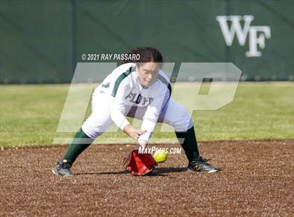 Thumbnail 3 in Central Islip vs William Floyd photogallery.
