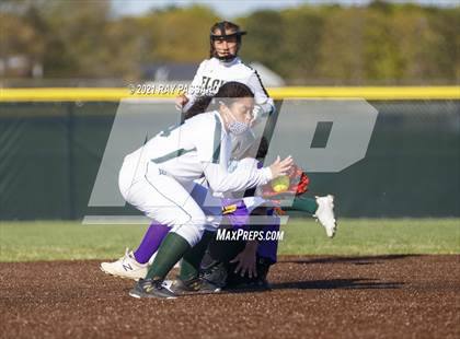 Thumbnail 3 in Central Islip vs William Floyd photogallery.