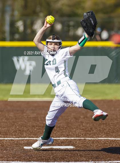 Thumbnail 3 in Central Islip vs William Floyd photogallery.