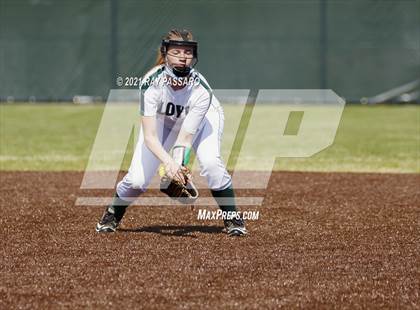 Thumbnail 3 in Central Islip vs William Floyd photogallery.