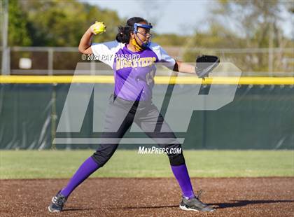 Thumbnail 3 in Central Islip vs William Floyd photogallery.