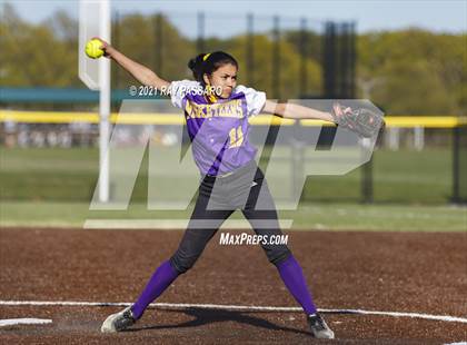 Thumbnail 2 in Central Islip vs William Floyd photogallery.