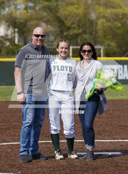 Thumbnail 3 in Central Islip vs William Floyd photogallery.