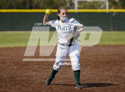 Thumbnail 3 in Central Islip vs William Floyd photogallery.
