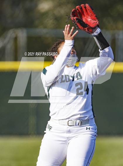 Thumbnail 2 in Central Islip vs William Floyd photogallery.
