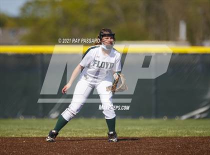 Thumbnail 2 in Central Islip vs William Floyd photogallery.