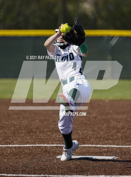 Thumbnail 3 in Central Islip vs William Floyd photogallery.