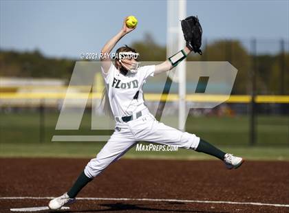 Thumbnail 2 in Central Islip vs William Floyd photogallery.